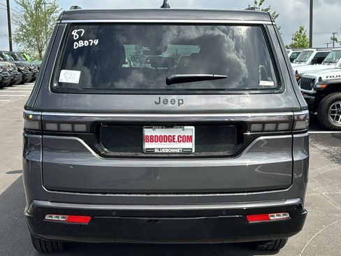 New 2026 Jeep Grand Wagoneer L 2WD image 6