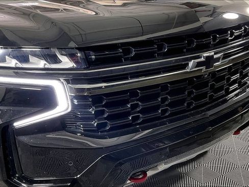Used 2021 Chevrolet Tahoe Z71 w/ Luxury Package AWD/4WD image 38