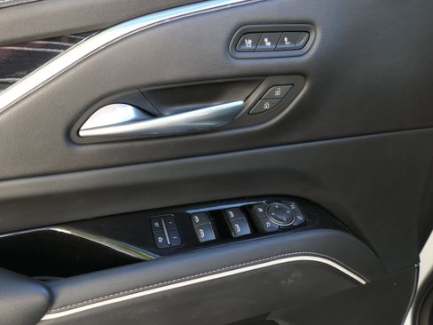 Certified 2021 Cadillac Escalade ESV Sport w/ Driver Assist Tech Package image 15