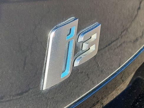 Used 2015 BMW i3 w/ Range Extender image 31