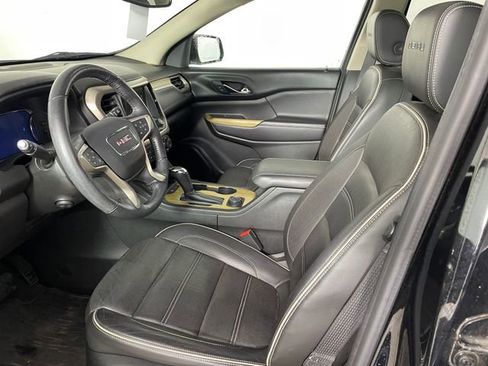 Certified 2018 GMC Acadia Denali w/ Technology Package image 2