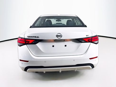 Used 2024 Nissan Sentra SV FWD image 29