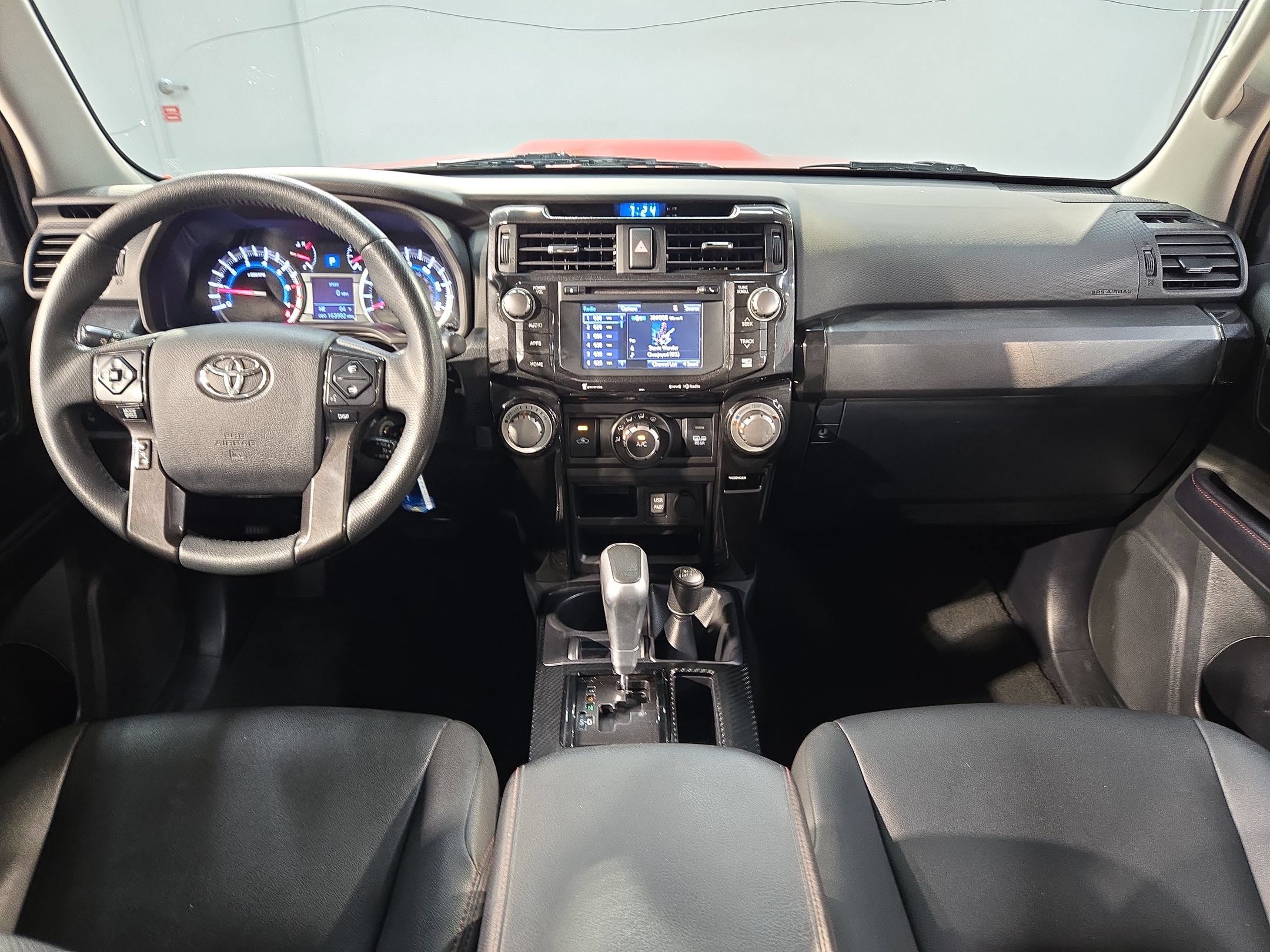 Used 2019 Toyota 4Runner TRD Off-Road Premium AWD/4WD image 10