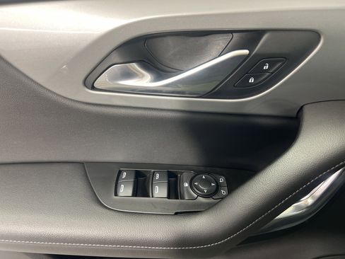 Used 2020 Chevrolet Blazer LT image 18