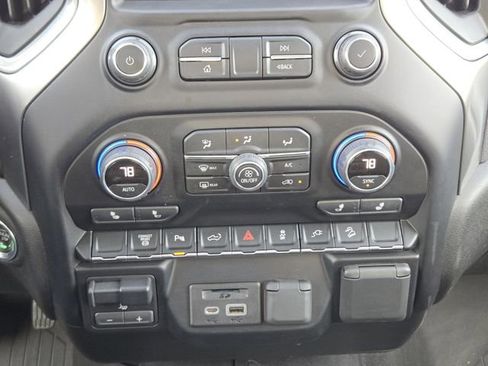 Used 2020 Chevrolet Silverado 2500 LT w/ Texas Edition image 21