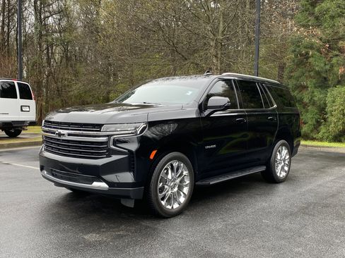 Used 2023 Chevrolet Tahoe LT w/ LT Signature Plus Package image 5