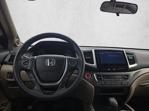 Used 2016 Honda Pilot EX image 10
