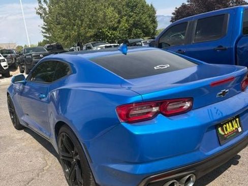Used 2022 Chevrolet Camaro LT w/ Technology Package RWD image 9