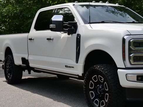 Used 2024 Ford F250 Platinum AWD/4WD image 56
