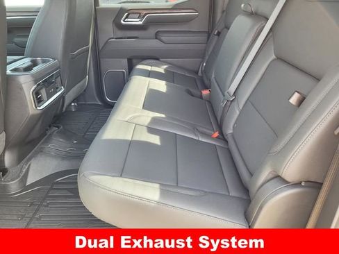 New 2026 GMC Sierra 1500 SLT w/ SLT Premium Package image 26