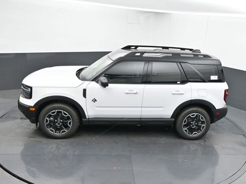 New 2025 Ford Bronco Sport Outer Banks w/ Outer Banks Tech Package+ AWD/4WD image 40