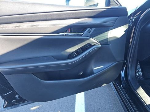Used 2025 MAZDA MAZDA3 s image 13