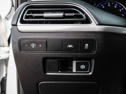 Used 2021 Hyundai Palisade SE w/ Winter Package image 45