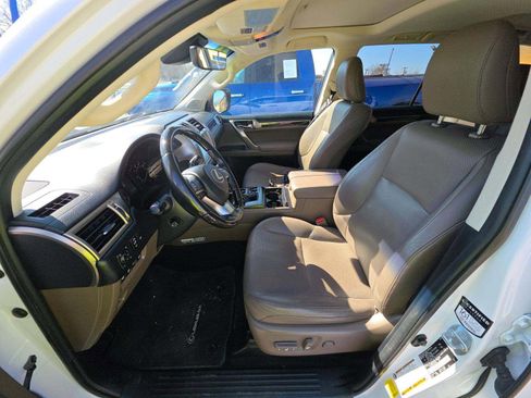 Used 2020 Lexus GX 460 Luxury w/ Luxury Sport Package image 6