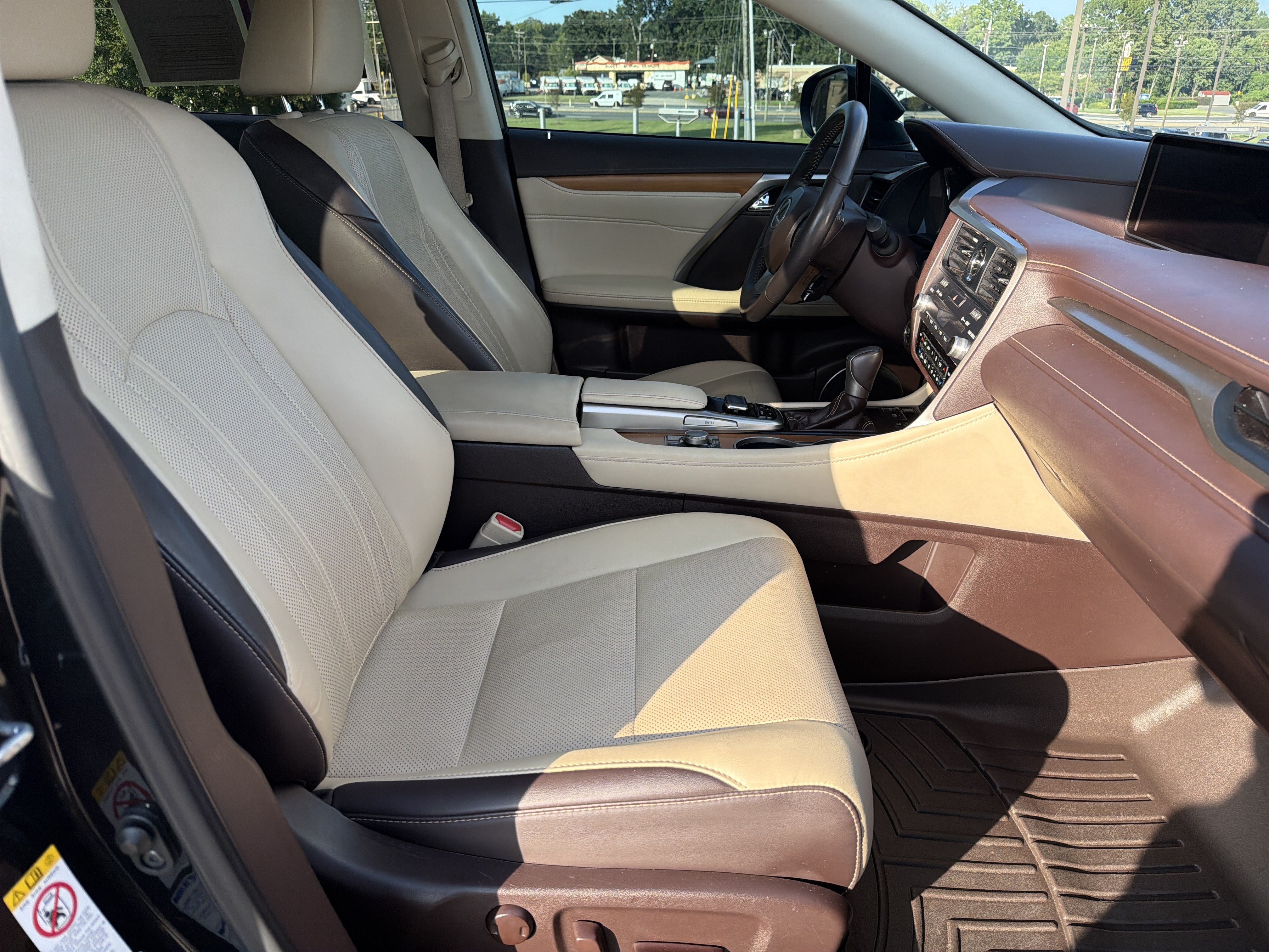 Used 2017 Lexus RX 350 AWD w/ Premium Package image 33