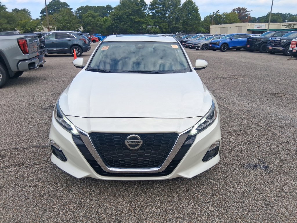 Used 2019 Nissan Altima 2.5 Platinum AWD/4WD image 2