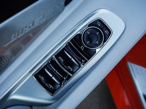 Used 2024 Chevrolet Corvette Stingray Premium Conv w/ Z51 Performance Package image 40