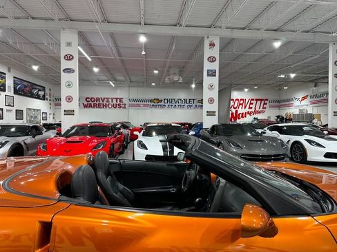 Used 2007 Chevrolet Corvette Convertible w/ Preferred Equipment Group RWD image 31