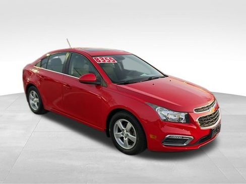 Used 2016 Chevrolet Cruze LT w/ Sun And Sound Package FWD image 37