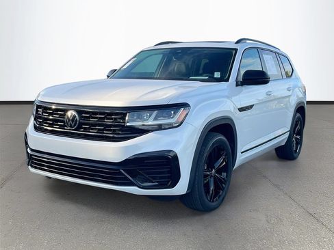 Used 2023 Volkswagen Atlas SEL R-Line AWD/4WD image 3