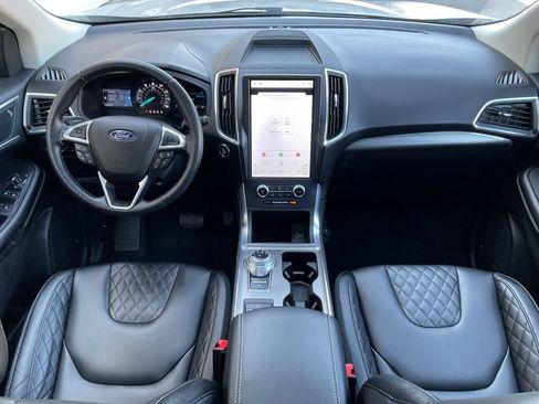 Used 2023 Ford Edge Titanium AWD/4WD image 17