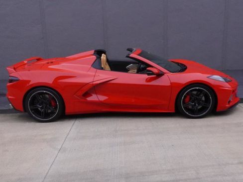 Used 2021 Chevrolet Corvette Stingray Preferred Conv w/ Z51 Performance Package RWD image 20