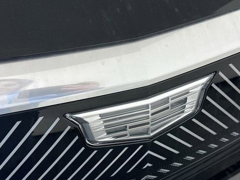 New 2026 Cadillac Optiq Luxury 1 image 19