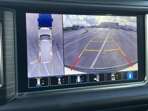 Used 2021 GMC Yukon Denali image 37