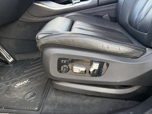 Used 2020 BMW X5 M50i w/ Executive Package AWD/4WD image 21