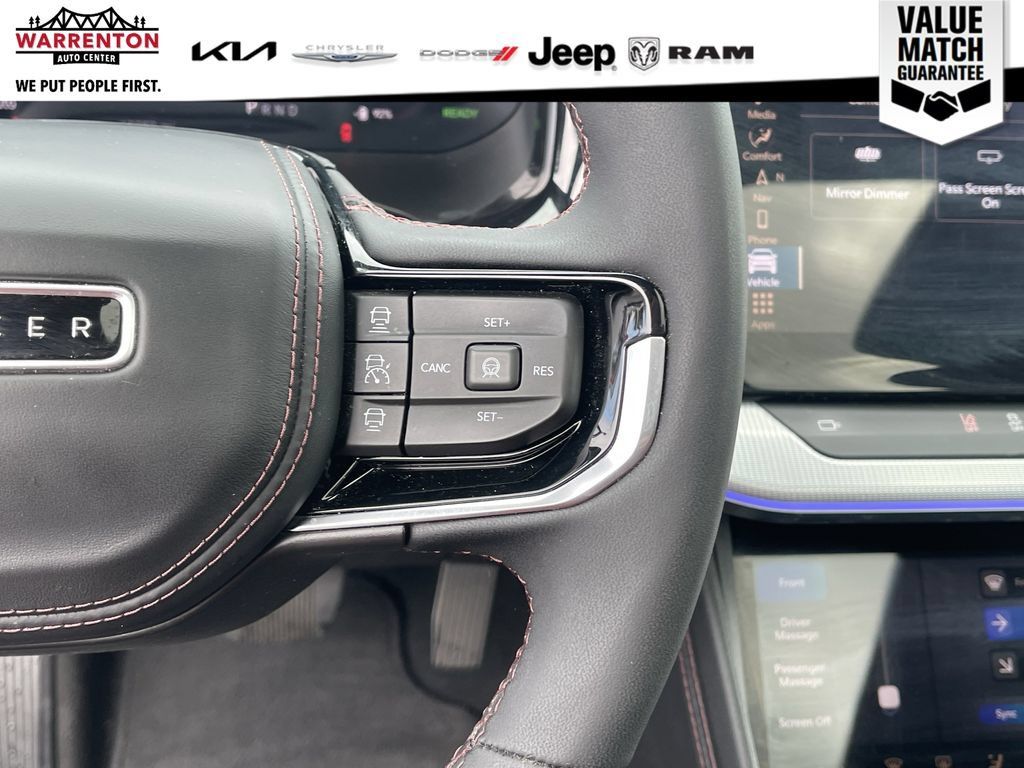 Used 2024 Jeep Wagoneer Launch Edition AWD/4WD image 25