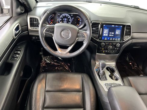 Used 2022 Jeep Grand Cherokee Limited image 23
