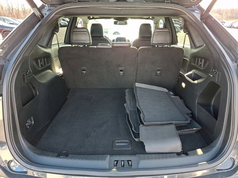 Used 2021 Ford Edge ST-Line w/ Class II Trailer Tow Package image 29