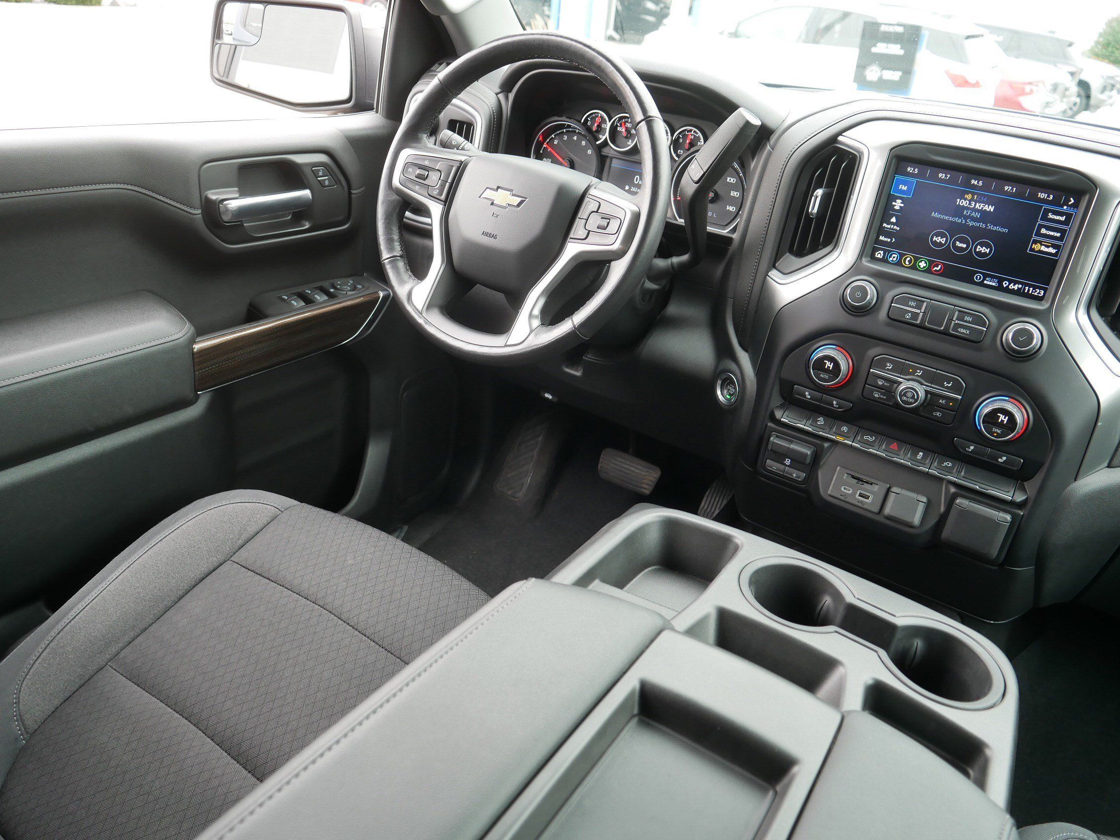 Used 2020 Chevrolet Silverado 1500 LT w/ All-Star Edition AWD/4WD image 9