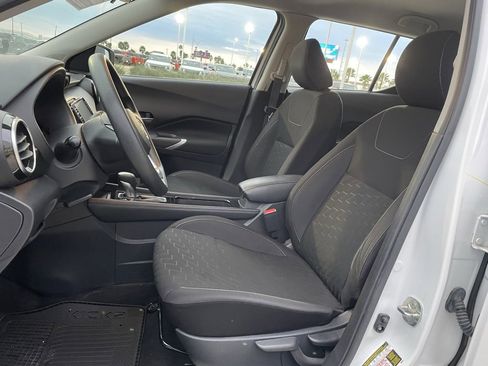 Certified 2023 Nissan Kicks SV image 10