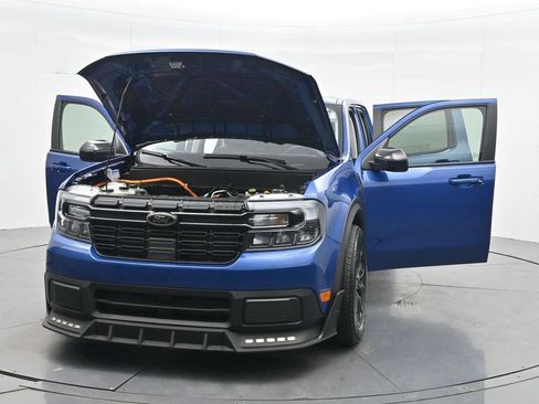 Used 2024 Ford Maverick Lariat w/ Black Appearance Package FWD image 28