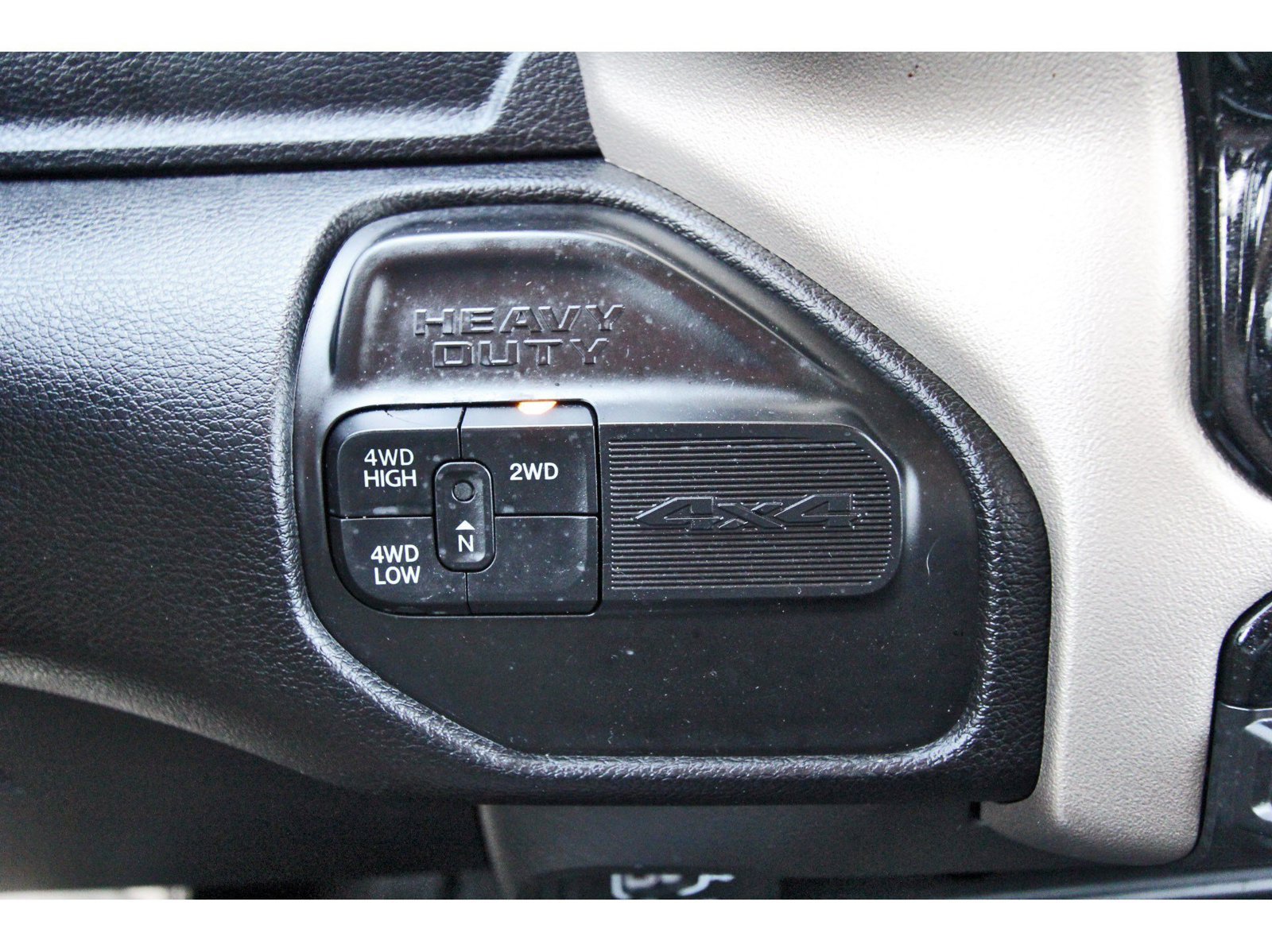 Used 2024 RAM 2500 Laramie w/ Safety Group AWD/4WD image 30