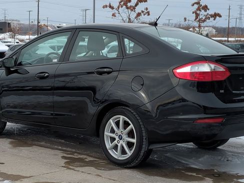 Used 2019 Ford Fiesta SE w/ Equipment Group 201A image 3
