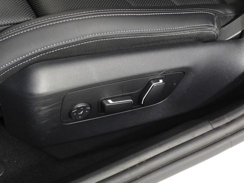 Used 2024 BMW 530i w/ Convenience Package RWD image 23