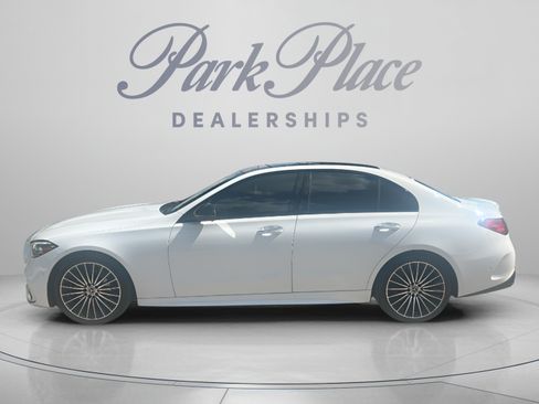 Used 2025 Mercedes-Benz C 300 Sedan image 2