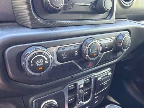 Used 2021 Jeep Wrangler Unlimited Sport AWD/4WD image 19