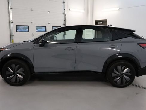 Used 2024 Nissan Ariya AWD image 4