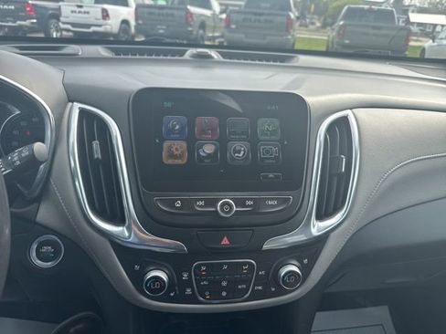 Used 2018 Chevrolet Equinox Premier FWD image 17