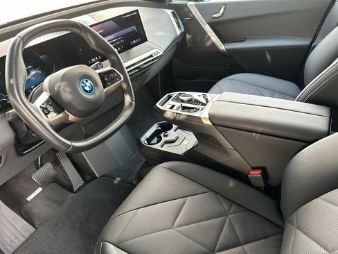 Used 2025 BMW iX xDrive50 w/ Sport Package image 11