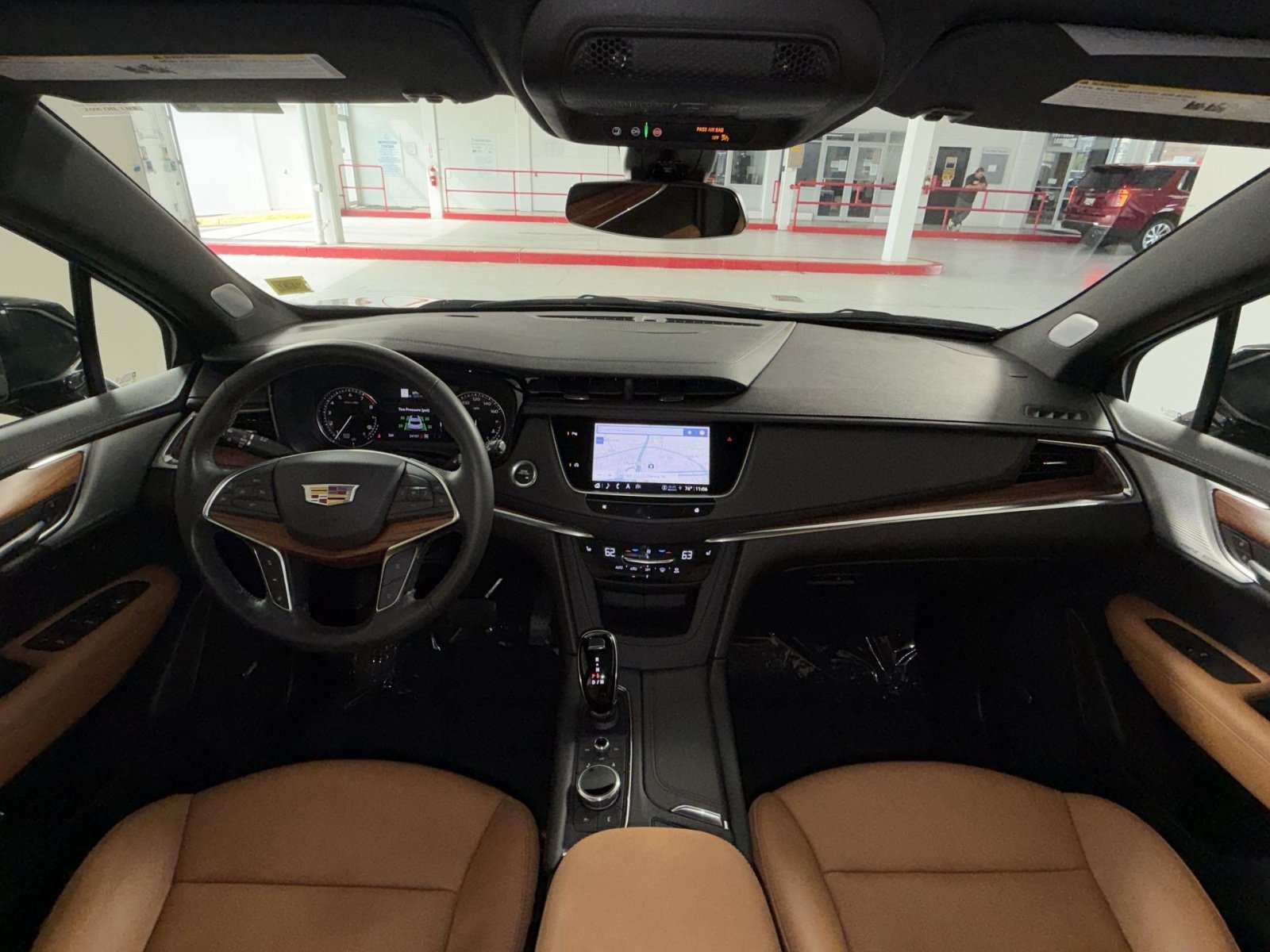 Used 2024 Cadillac XT5 Premium Luxury w/ LPO, Floor Liner Package AWD/4WD image 23