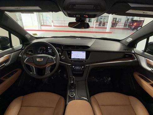 Used 2024 Cadillac XT5 Premium Luxury w/ LPO, Floor Liner Package AWD/4WD image 23