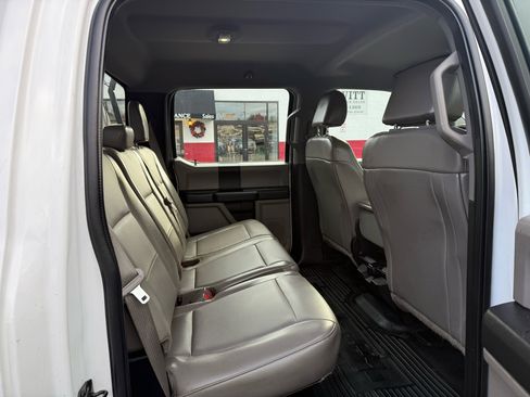 Used 2018 Ford F550 4x4 Crew Cab Super Duty image 27