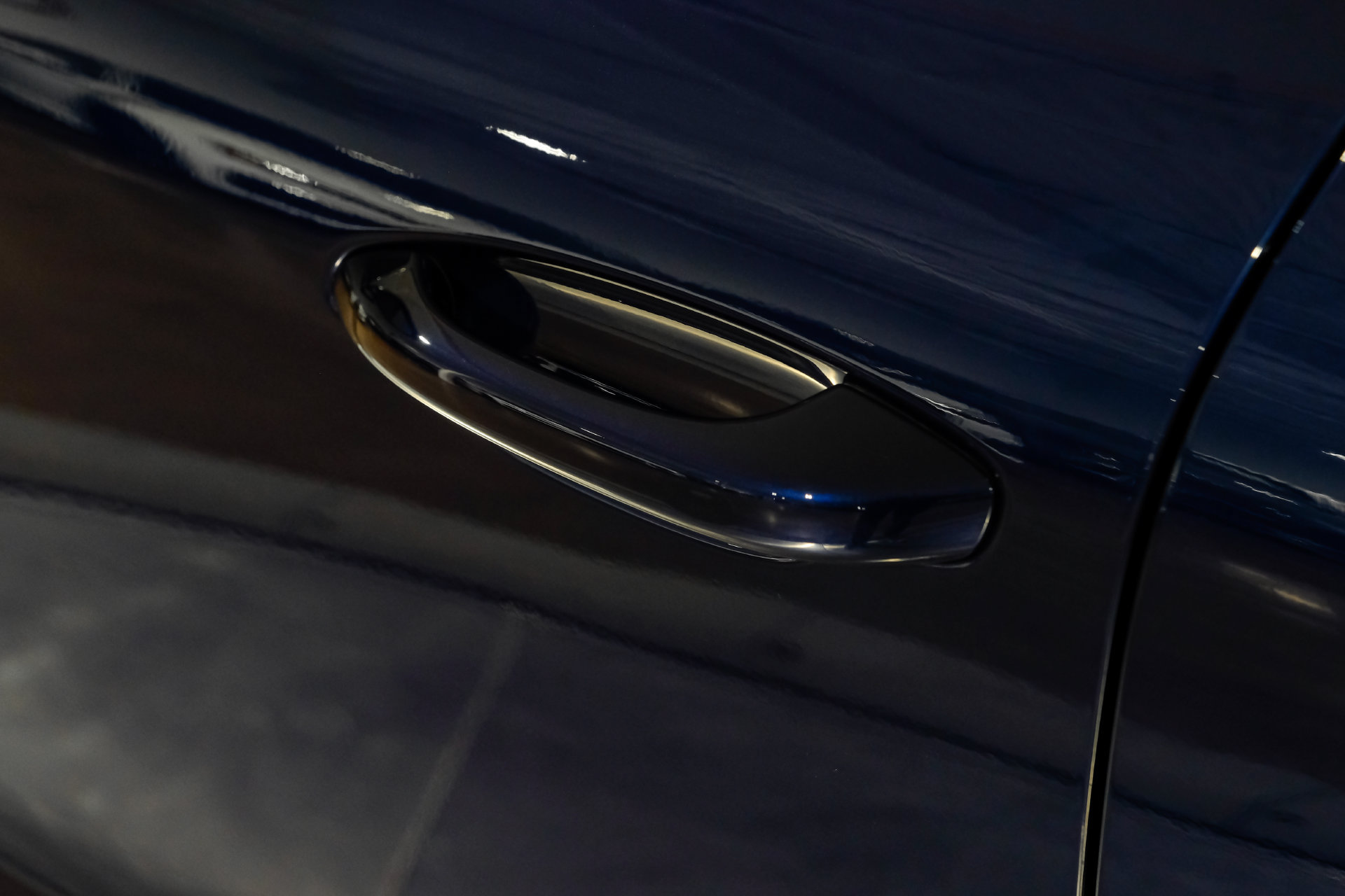Used 2023 Porsche Macan Turbo AWD/4WD image 42