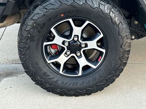 Used 2019 Jeep Wrangler Unlimited Rubicon AWD/4WD image 10
