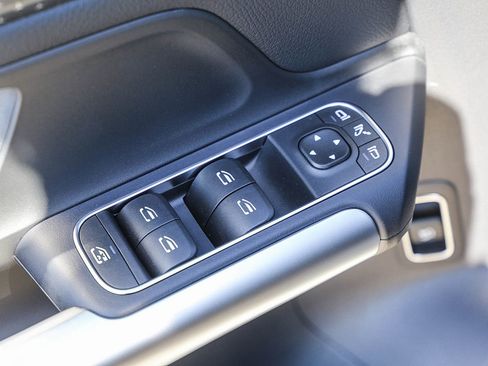 New 2025 Mercedes-Benz GLA 250 4MATIC image 27
