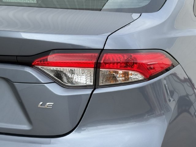 Used 2025 Toyota Corolla LE FWD image 7